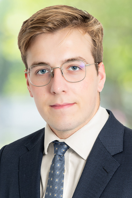 Headshot of Lewis Furse