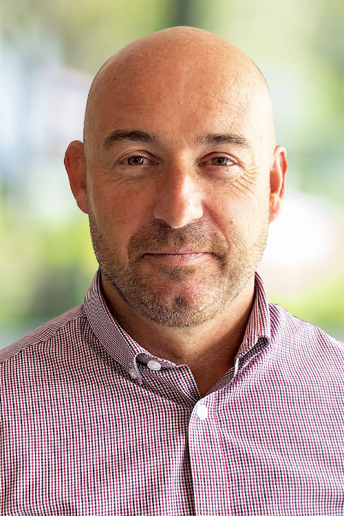 Headshot of Dean Henningham