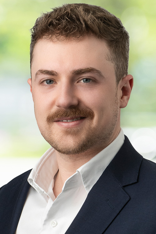 Headshot of Hugo Henderson 