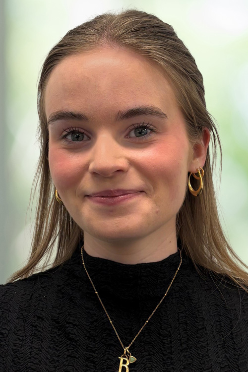 Headshot of Alexandra Lowether-Pinkerton 